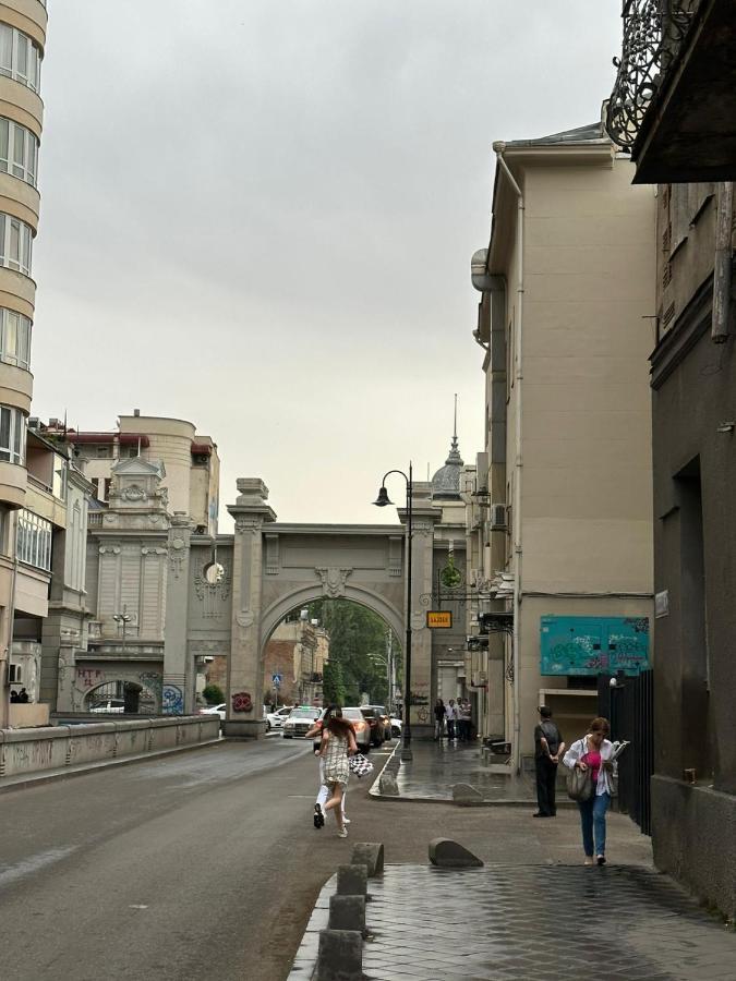Apartment In The Center Of Tbilisi Exterior photo